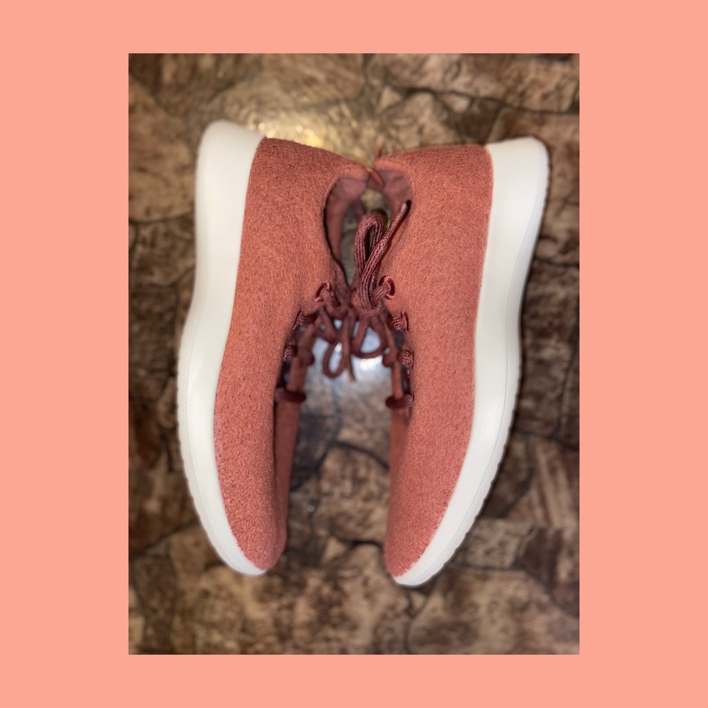 Allbirds  “Tree Runners” 7